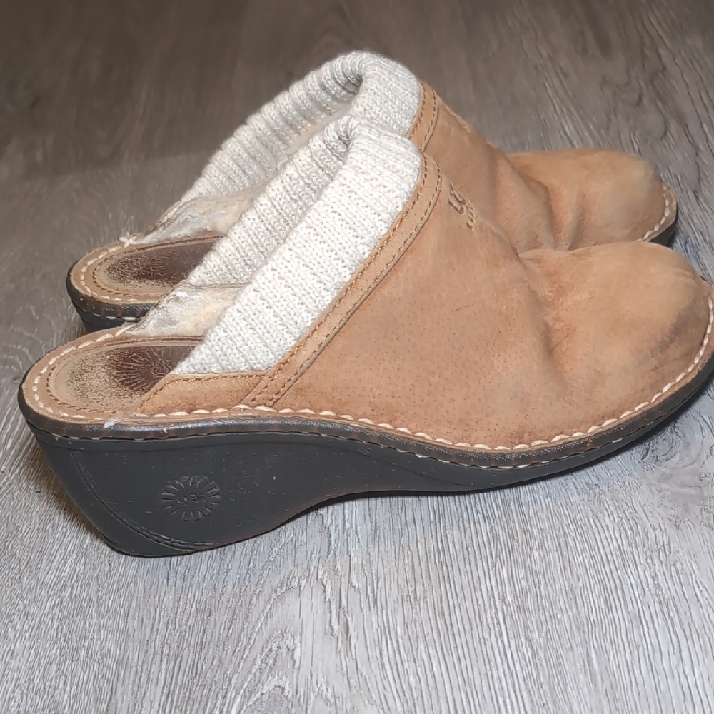 UGG Clogs Gael Women's Brown Suede Sheepskin Wedge Mules S/N 1934 Size 7 - Picture 4 of 7